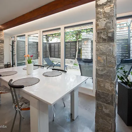 Apartma Arieli *